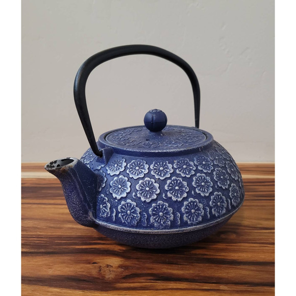 unknown Other - Blue Cast Iron Tea Pot with Lid